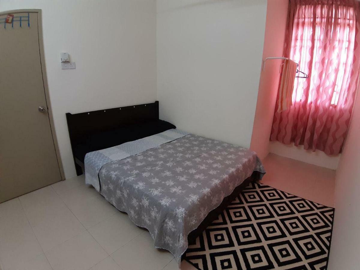 Orchidd Homestay Gambang Eksteriør bilde