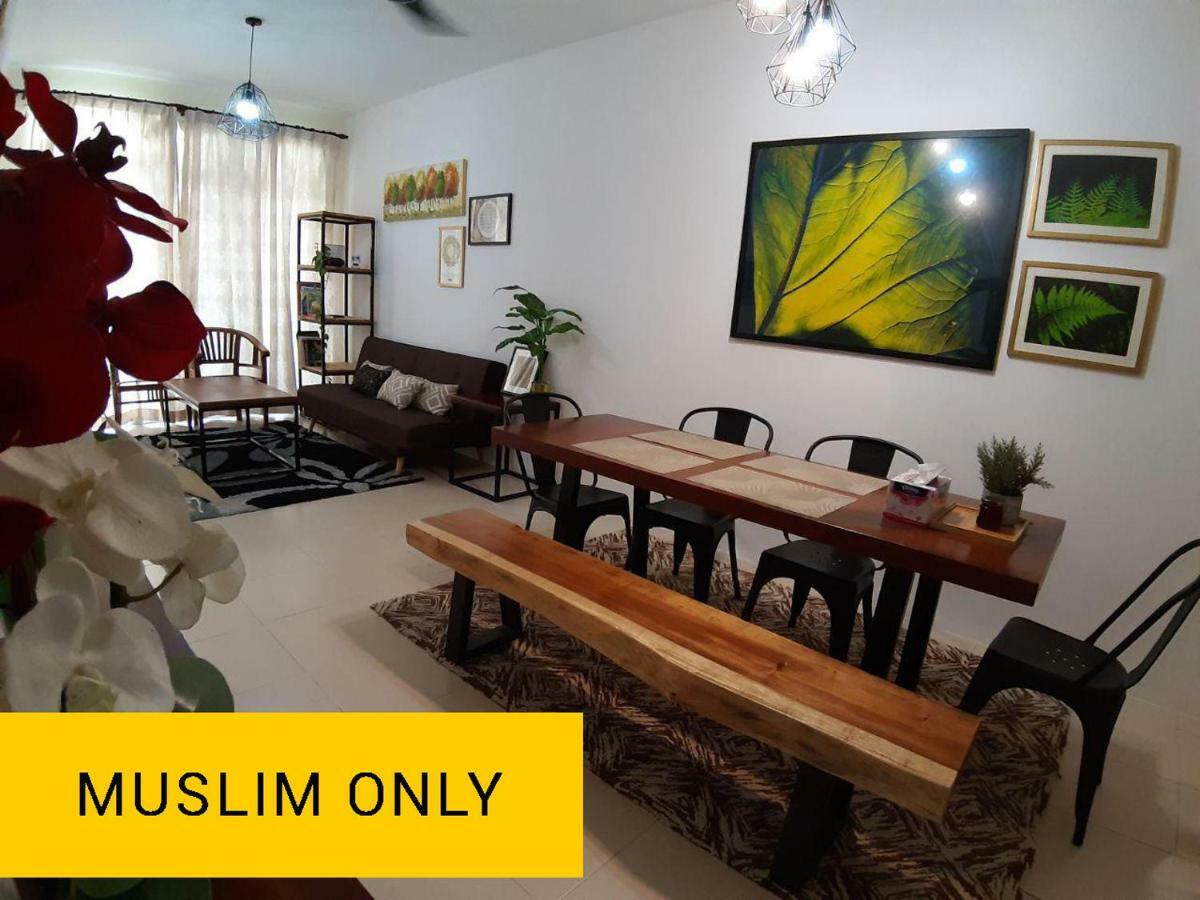 Orchidd Homestay Gambang Eksteriør bilde